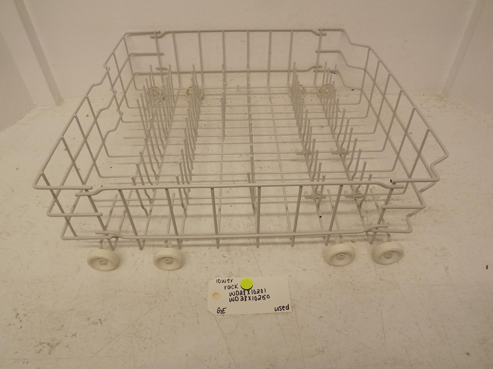 GE Dishwasher WD28X10201 WD28X10250 Lower Rack Used GE Dishwasher WD28X10201 WD28X10250 Lower Rack Used